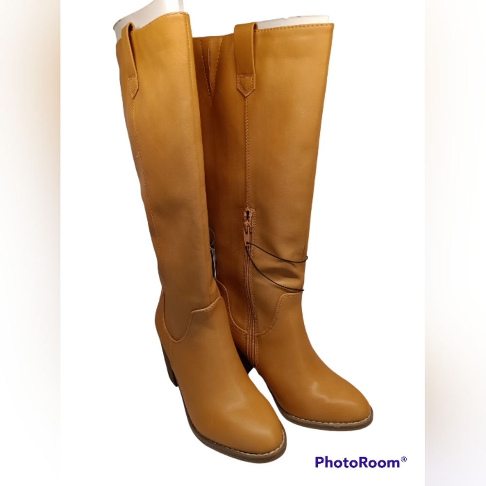 Universal Thread Davina faux leather riding boot - NWT - Size 5-1/2